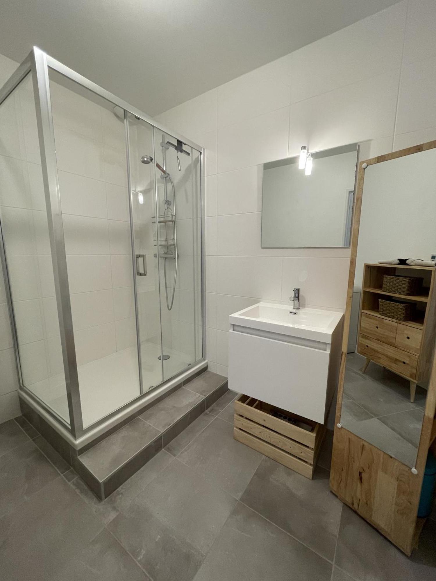 L'Amadeus - Centre - Wifi - 4P - Reve Au Mans Apartment เลอม็องส์ ภายนอก รูปภาพ